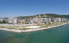 Vila Tate